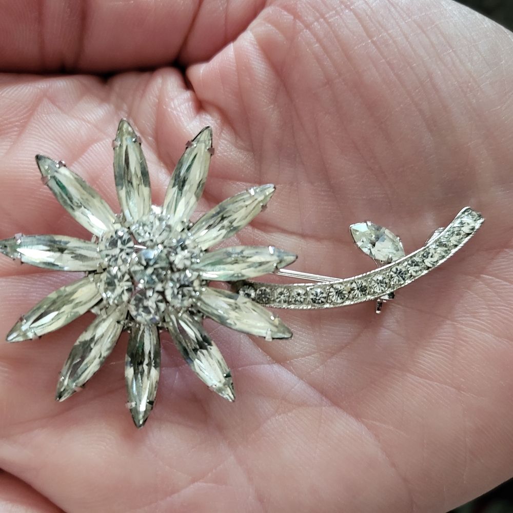Silver Tone with Rhinestones Floral‎ Brooch